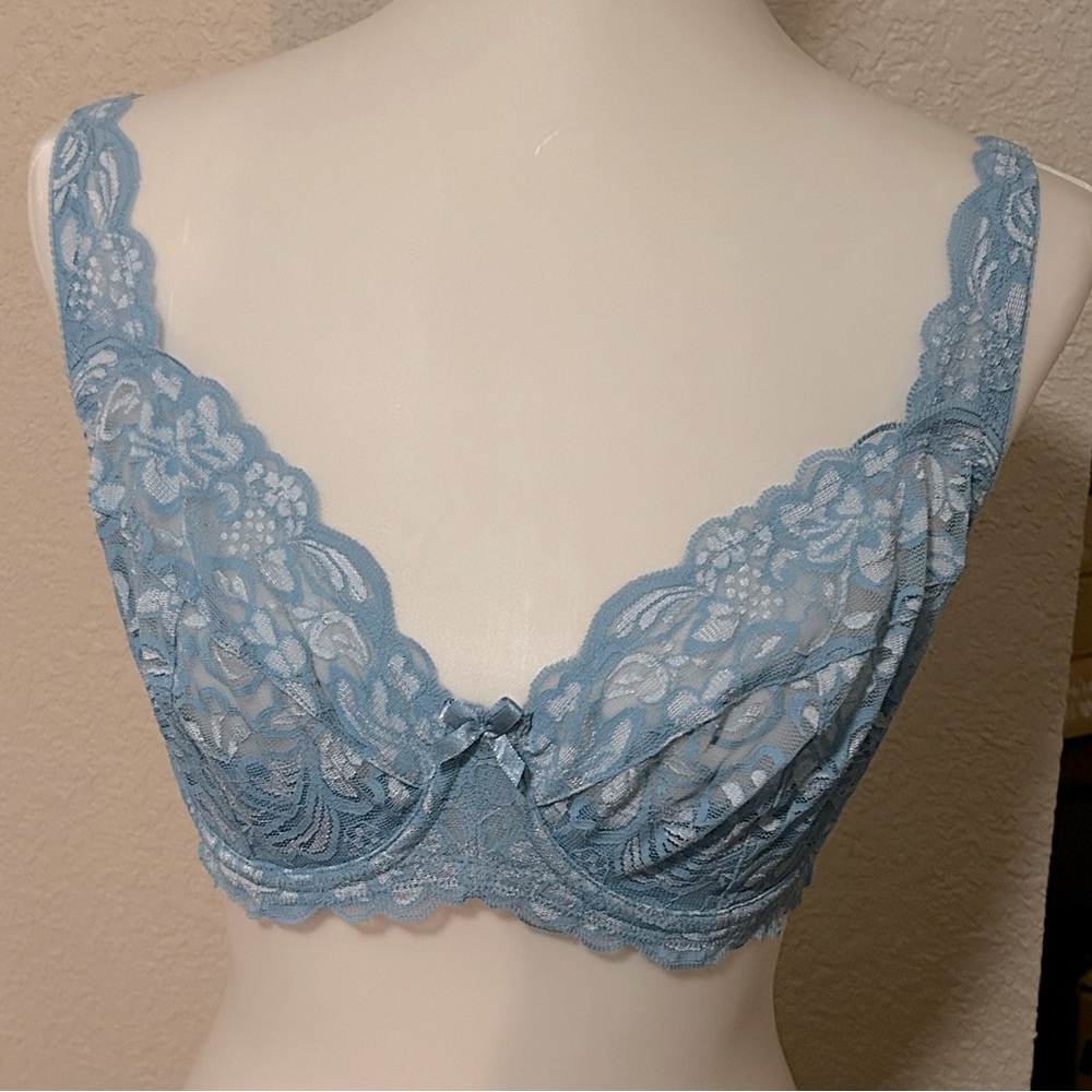 Fredericks of Hollywood blue lace bra size 34DD